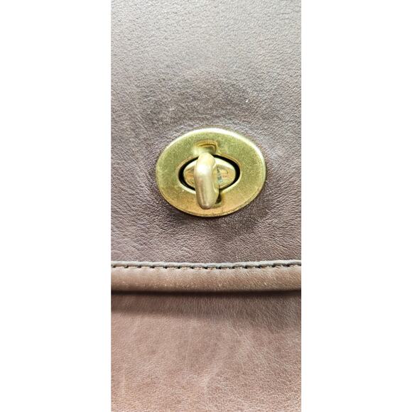 Unbranded Leather Messenger Bag Twist Lock Unlined Great Quality Pre Owned